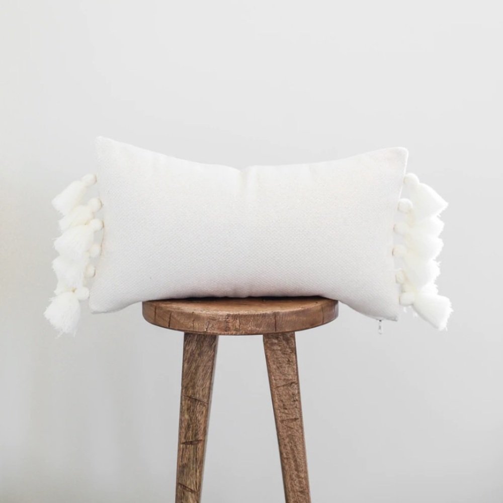 NWOT Woven Nook Off White Thick Weave Pom Lumbar Pillow Cover
